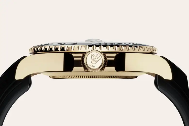 Rolex 
Yacht-Master 42
Oyster, 42 mm, oro amarillo
M226658-0001