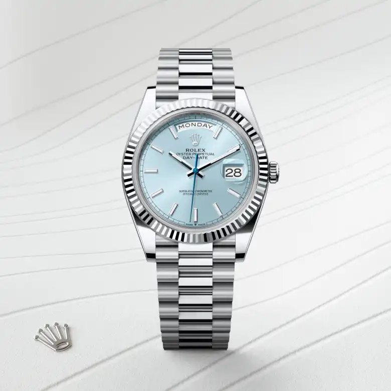 Rolex 
Day-Date 40
Oyster, 40 mm, platino
M228236-0018