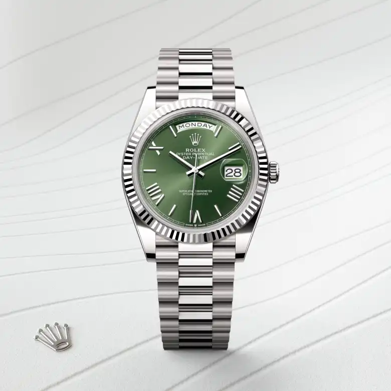 Rolex 
Day-Date 40
Oyster, 40 mm, oro blanco
M228239-0033