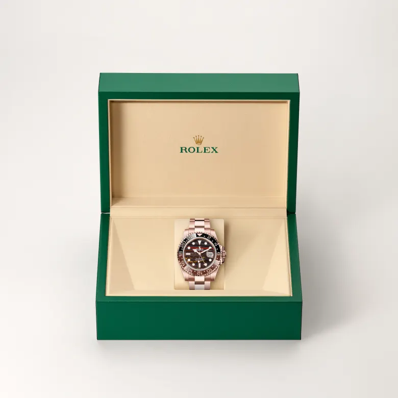 Rolex 
GMT-Master II
Oyster, 40 mm, oro Everose
M126715CHNR-0002
