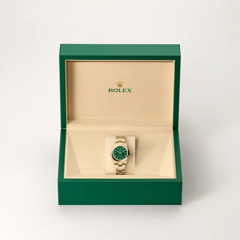 Rolex 
Oyster Perpetual 28
Oyster, 28 mm, oro amarillo
M276208-0002