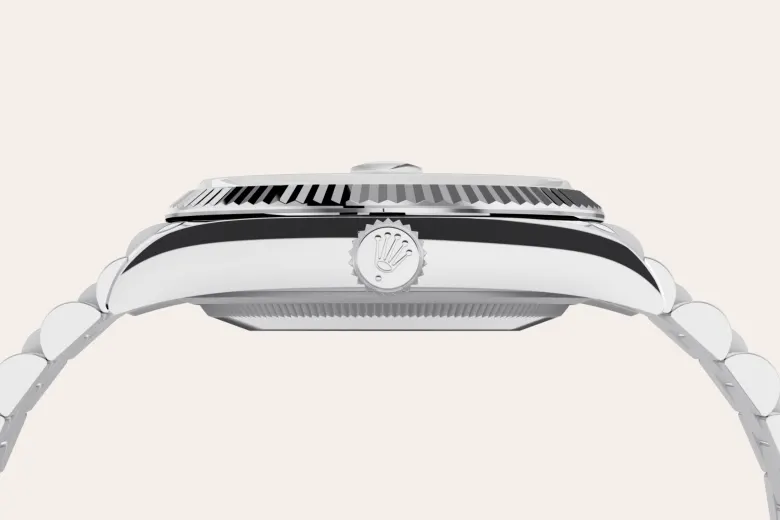 Rolex
Day-Date 36
Oyster, 36 mm, platino
M128236-0018 Rolex
Day-Date 36
Oyster, 36 mm, platino
M128236-0018