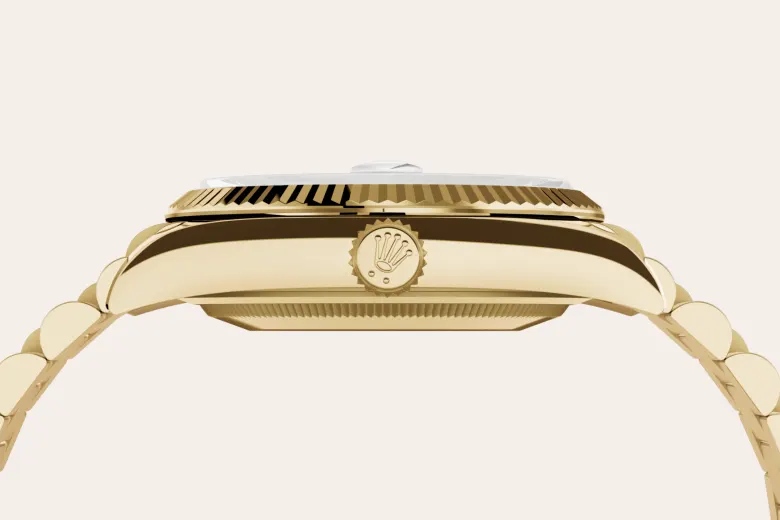 Rolex 
Day-Date 36
Oyster, 36 mm, oro amarillo
M128238-0045