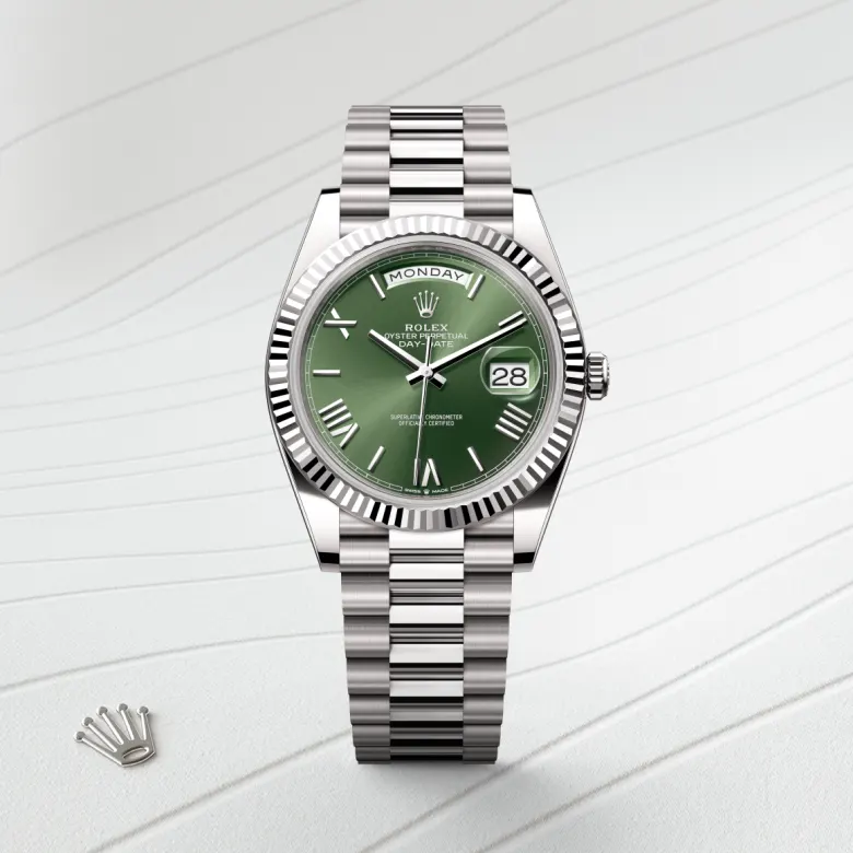 Rolex 
Day-Date 40
Oyster, 40 mm, oro blanco
M228239-0033