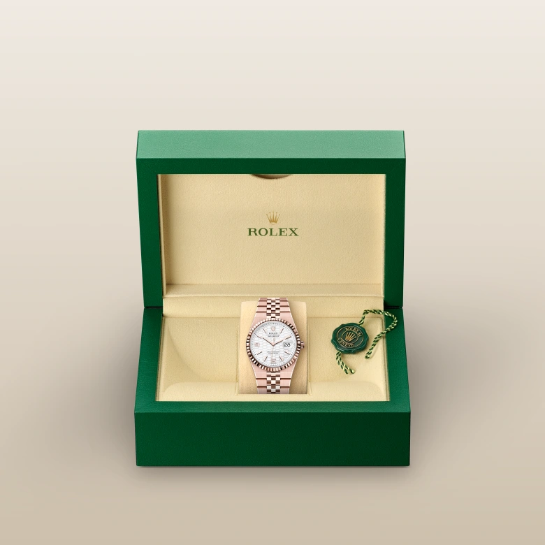 Rolex 
Land-Dweller 36
Oyster, 36 mm, oro Everose
M127235-0001