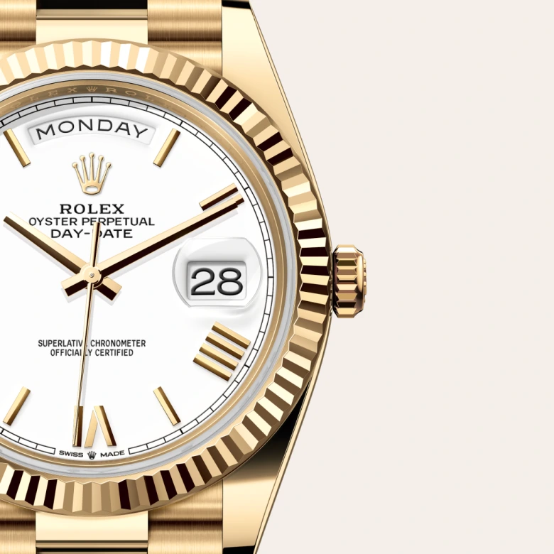 Rolex 
Day-Date 40
Oyster, 40 mm, oro amarillo
M228238-0042